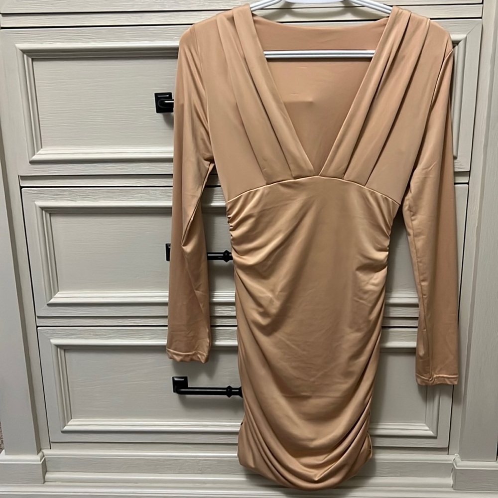 V neck dress